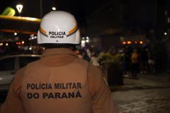 Com reforço da PM, multidões curtem terceiro dia de Carnaval no Paraná com mais segurança e diversão