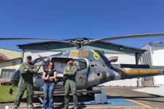 Aeronave da PM auxilia no transporte de vacinas contra a gripe em locais distantes do Paraná