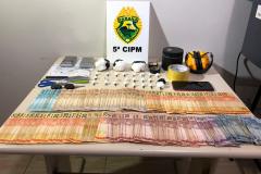 PM prende homem e apreende cocaína e R$ 3,3 mil em dinheiro em Cianorte (PR)
