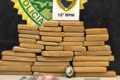 PM prende duas mulheres em Curitiba com mais de 20 quilos de maconha que vinha de Foz do Iguaçu