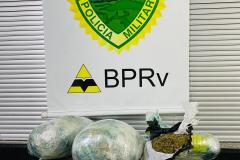 BPRv apreende mais de 15 quilos de maconha durante abordagem a ônibus de viagem em Cruzeiro do Oeste (PR)