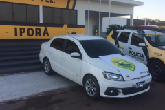 No Oeste do estado, BPRv apreende dois carros carregados com cigarros e agrotóxicos