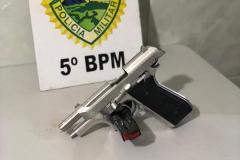 Em Londrina, PM apreende drogas e pistola durante o fim de semana