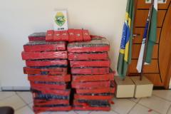 PM apreende carro carregado com meia tonelada de maconha no Noroeste do estado