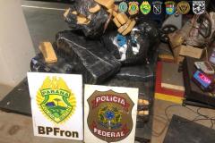 Equipes da Operação Hórus apreendem 300 quilos de maconha em Guaíra (PR)