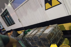 Carreta com uma tonelada de maconha é apreendida no Noroeste do estado em ação conjunta da PM e Polícia Civil