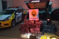 Adolescente tenta fugir da PM com 337 quilos de maconha, mas acaba apreendido em Guaíra