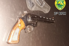 Homem causa acidente ao tentar fugir da PM e acaba preso em Wenceslau Braz (PR)