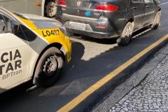 BPTran apreende carro com quase R$ 200 mil em pendências administrativas em Curitiba