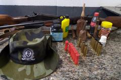 Ambiental prende dupla e apreende armas para caça na área rural de Tijucas do Sul, na RMC