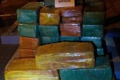 BPFron apreende quase 400 quilos de maconha, cigarros e vinhos contrabandeados no Oeste do estado