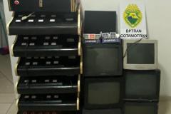 Denúncia leva BPTran a flagrar jogos de azar no Novo Mundo e na Vila Guaíra, em Curitiba; 10 máquinas foram apreendidas