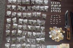 Na Região Metropolitana, PM prende homem e apreende mais de 110 porções de drogas