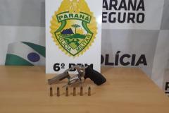 Revólver e maconha são apreendidos pela PM em Cascavel (PR)