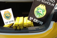 Maconha, crack e cigarros contrabandeados são encontrados pela PM durante abordagens no Oeste do estado
