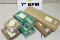 No Noroeste do estado, PM prende homem e apreende 2,6 quilos de maconha