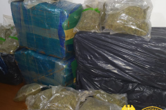 BPRv apreende quase 150 quilos de maconha e R$ 100 mil em eletrônicos no paraná