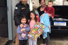 Batalhão da PM faz doação de brinquedos no Centro-Sul do estado