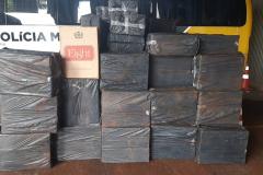 Mais de 150 mil maços de cigarro contrabandeado são apreendidos pela PM em Campo Mourão, no Noroeste do Paraná