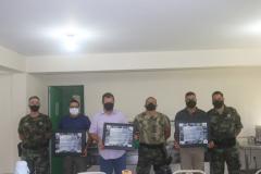 Policiais ambientais completam 35 anos de serviço e são homenageados pelo Comandante do BPAmb-FV na RMC