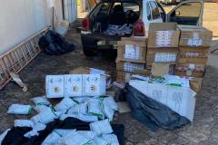 Mais de 100 quilos de veneno e caixas de cigarro contrabandeados são apreendidos em Quarto Centenário, no interior do estado