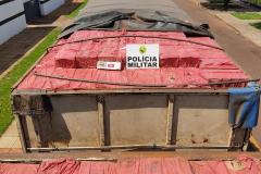 formações de um biarticulado atolado na Linha Água Branca, Pal