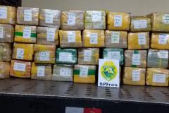 BPFron apreende mais de uma tonelada de maconha em Terra Roxa (PR), durante a Operação Hórus