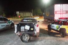 Em Vitorino (PR), PM apreende veículo carregado com vinho argentino contrabandeado e encaminha suspeito