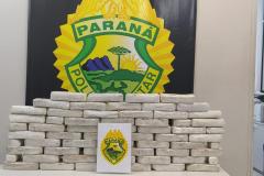 Mais de 48 quilos de crack são apreendidos pela PM e cinco pessoas acabaram presas em Curitiba