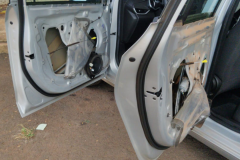 Policiais rodoviários apreendem veículo carregado com eletrônicos contrabandeados em Rolândia, no Norte do estado