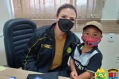 Menino de três anos fã da PM visita sede do batalhão de Pato Branco, no Sudoeste do Paraná