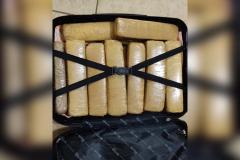 Mala com 15,7 quilos de maconha é apreendida pelo BPRv em Cianorte (PR)