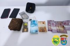 Em Tibagi, PM encerra festa clandestina com 53 pessoas e apreende maconha
