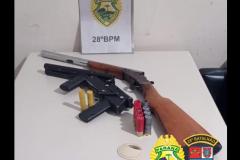 No Sudeste do estado, PM prende quatro pessoas e apreendem duas armas de fogo, munições e drogas