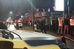 Polícia encontra mais de 800 pessoas em aglomerações e fecha pontos comerciais em Curitiba