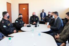Comandante-Geral da PM se reúne com prefeitos e secretários municipais do Litoral, em Paranaguá