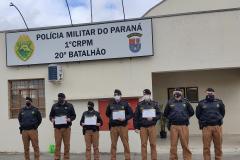 Policiais militares são homenageados durante solenidade de Destaque do Mês em Curitiba