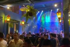 AIFU dispersa 2,2 mil pessoas e fecha 10 comércios em Curitiba