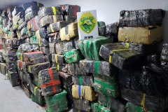 Mais de 10 toneladas de maconha são apreendidos pela Polícia Militar em Brasilândia do Sul (PR)