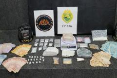 No Sudoeste do estado, PM prende três homens e apreende mais de 1,6 quilo de drogas