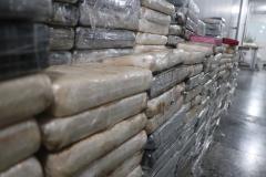 Policiais militares da ROTAM de Paranaguá localizam depósito com pasta base de cocaína estimada em R$ 150 milhões