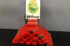 BPFRON apreende quase 50 quilos de maconha e recupera 32 toneladas de soja no Oeste do estado