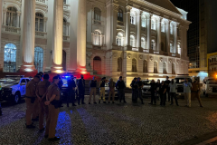 AIFU fiscaliza 26 estabelecimentos comerciais e aplica R$ 10 mil em multas em Curitiba