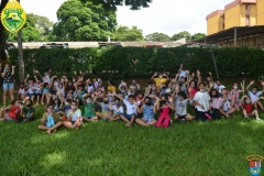 Batalhão da PM de Maringá recebe visita da Casa da Criança