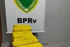 BPRv apreende 37 quilos de maconha ao abordar ônibus de viagem em Sertanópolis, no Norte do estado