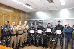 Polícia Militar do Paraná homenageia policiais do BPRONE por ação em Palmas