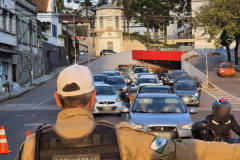 BPTRAN REALIZA OPERAÇÃO LEI SECA EM CURITIBA