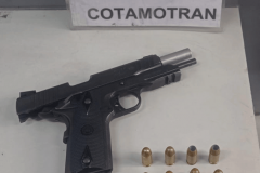 BPTRAN APREENDE ARMA DURANTE BLITZ EM CURITIBA