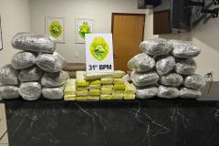 A abordagem aconteceu por volta das 01h00min, no município de Corbélia