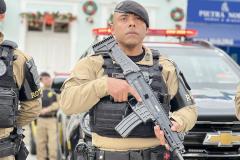 As unidades especializadas da PMPR foram mobilizadas para apoiar as forças locais e reforçar áreas estratégicas